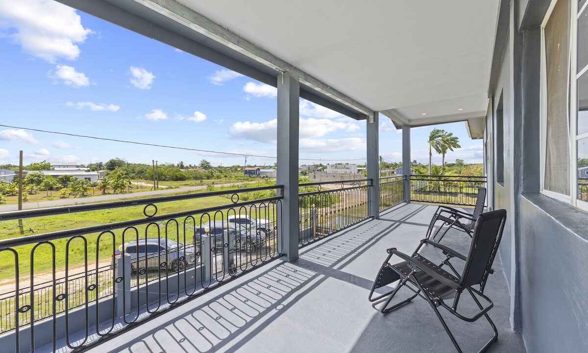JC-CUELLAR-MODERN-HOME-LADYVILLE-3225-260818