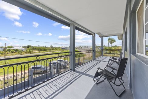 JC-CUELLAR-MODERN-HOME-LADYVILLE-3225-260818