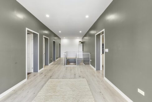 JC-CUELLAR-MODERN-HOME-LADYVILLE-3226-260818