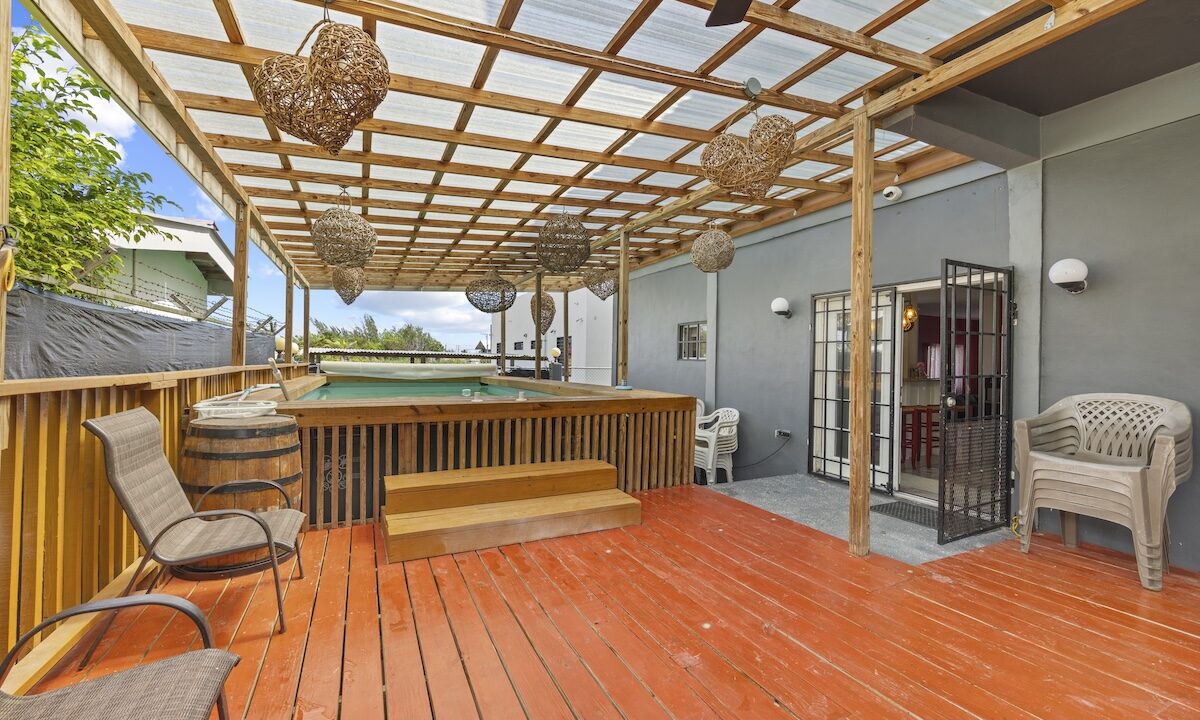 JC-CUELLAR-MODERN-HOME-LADYVILLE-3241-260818