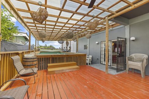 JC-CUELLAR-MODERN-HOME-LADYVILLE-3241-260818