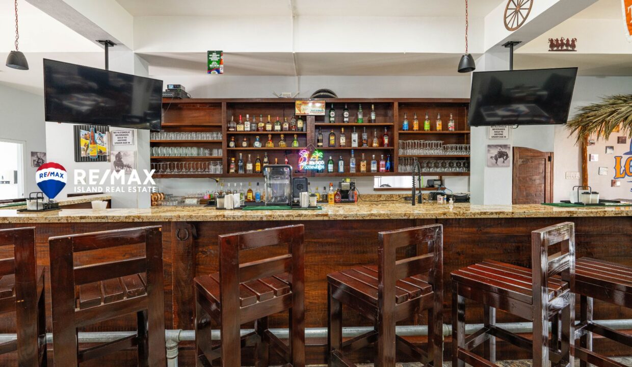LONE-STAR-TAVERN-RESIZED-WATERMARKED-12