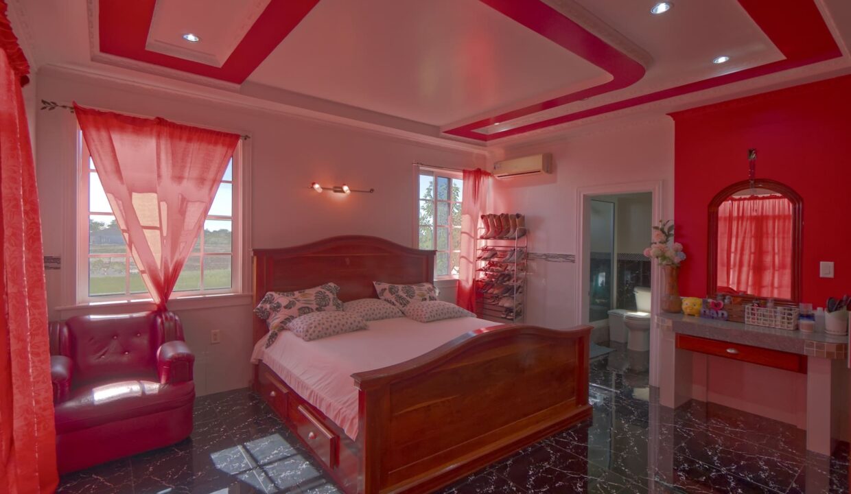 MAIN20ROOM201