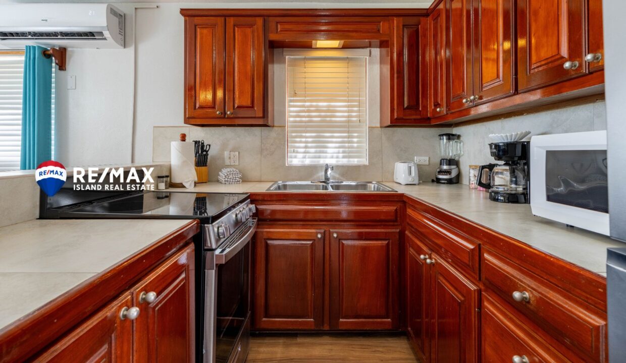 THE-PALMS-UNIT-11-RESIZED-WATERMARKED-10